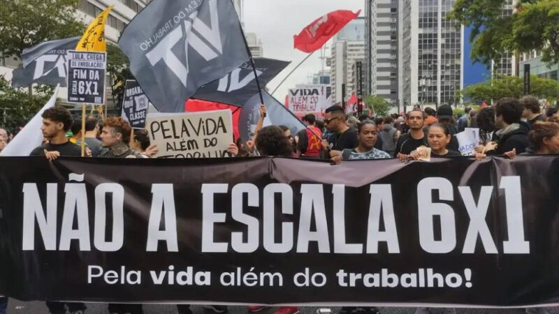 Relatório da PEC do fim da escala 6×1 prevê folga dominical preferencial
