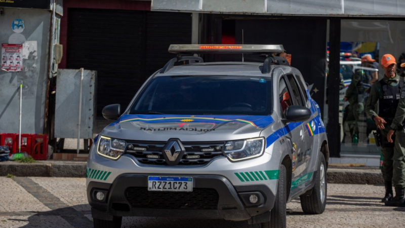Ladrão é preso quando tentava furtar joalheria em ST neste domigo