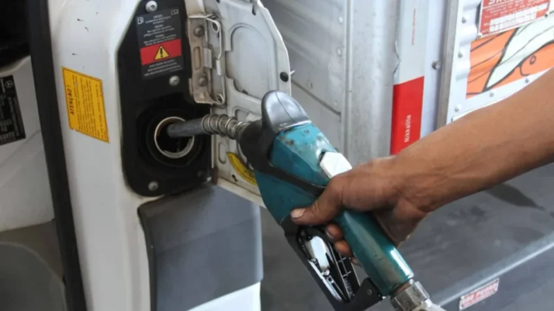 Governo regulamenta subsídio de R$ 1,12 ao diesel para conter impactos do petróleo
