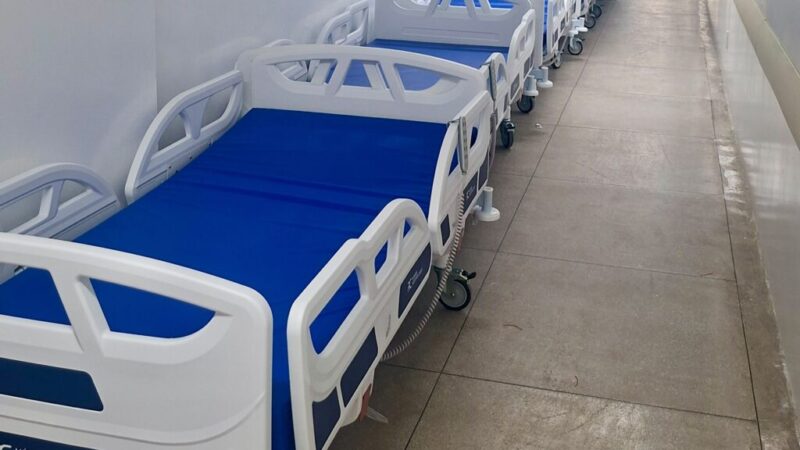 Governo do Estado entrega 40 camas elétricas para reforçar assistência do Hospital Regional Fernando Bezerra