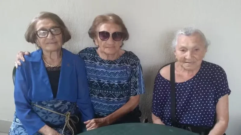 Trio de irmãs é reconhecido como o mais longevo do mundo: ‘O segredo é saber viver’