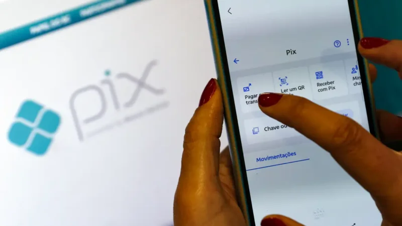 Celular responde por 80% das transações bancárias feitas no país