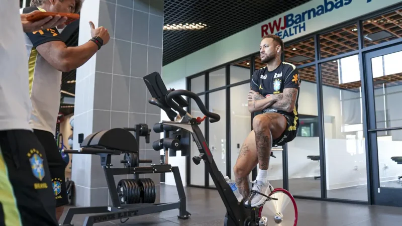 Copa do Mundo: exames de Neymar apontam ‘boa evolução’ , afirma CBF