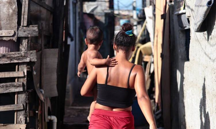Estudo mostra queda de 41% na extrema pobreza em PE, entre 2022 e 2025