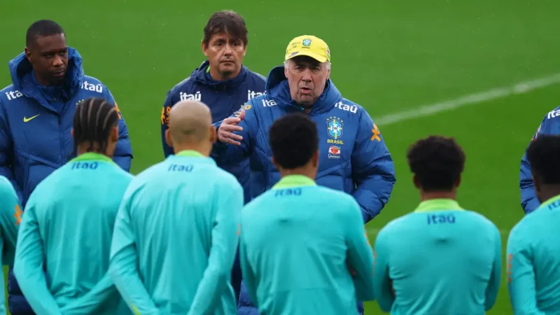 Seleção pode ter jogo de estreia com Danilo e Alex Sandro nas laterais