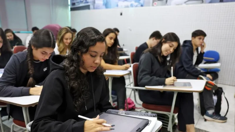 Fies 2026: MEC divulga resultado da chamada única e abre prazo para complementar inscrição