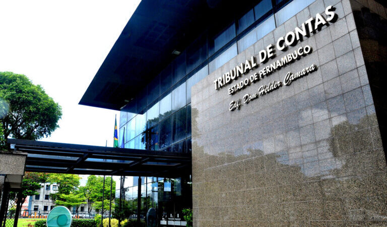 TCE-PE recomenda que Raquel Lyra nomeie aprovados da Polícia Civil antes do novo concurso