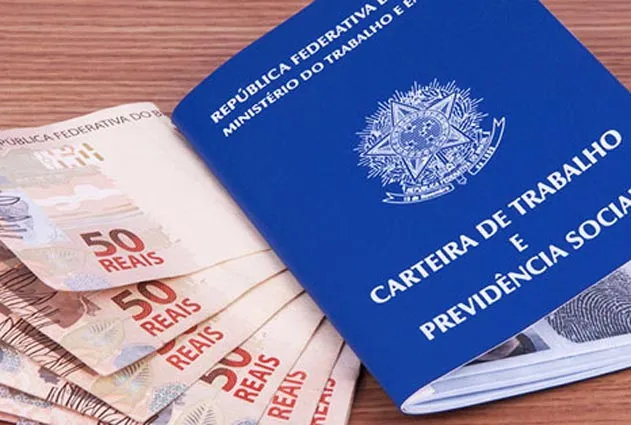 Governo projeta salário mínimo de R$ 1.717 para 2027