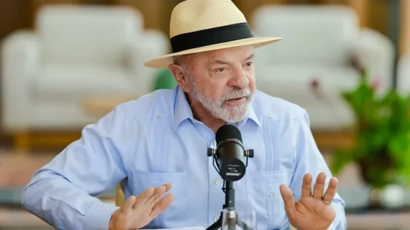 Fim da taxa das blusinhas será anunciado na quarta-feira (26), diz Lula
