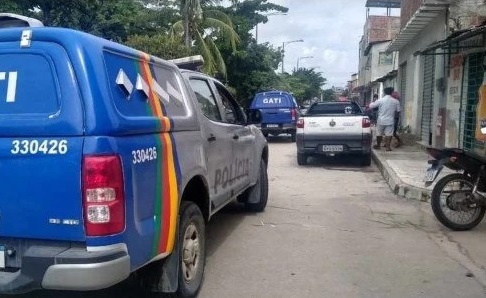 Homem é preso em Salgueiro por roubo de R$ 4 mil e moto em Araripina