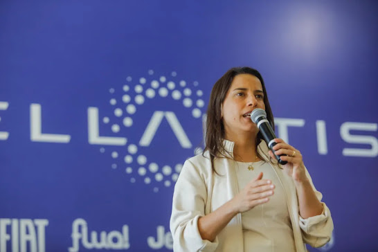 Saldo bancário de R$ 1 declarado por Raquel Lyra contrasta com R$ 2,2 milhões recebidos em salários