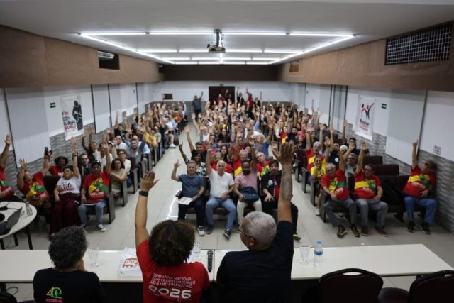 Bancários de Pernambuco rejeitam proposta da Fenaban e aprovam paralisação
