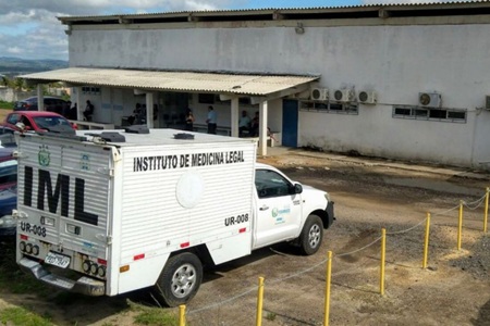 Criminosos invadem residência e matam casal a tiros no bairro João de Deus, em Petrolina