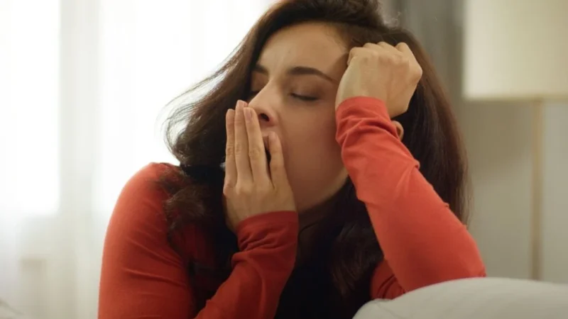 Dormir mal pode agravar ansiedade e depressão; entenda relação com a saúde mental