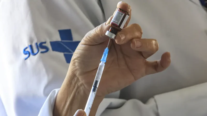Anvisa amplia vacina contra meningite para bebês a partir de 6 semanas
