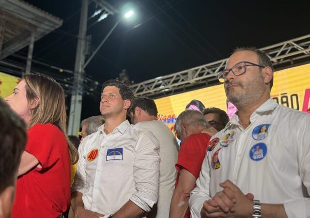 Doutor Anderson Aquino participa de grande carreata em apoio a João Campos em Ouricuri