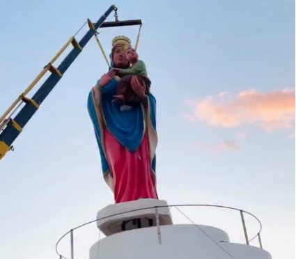 Estátua gigante de Nossa Senhora do Perpétuo Socorro é instalada em Verdejante