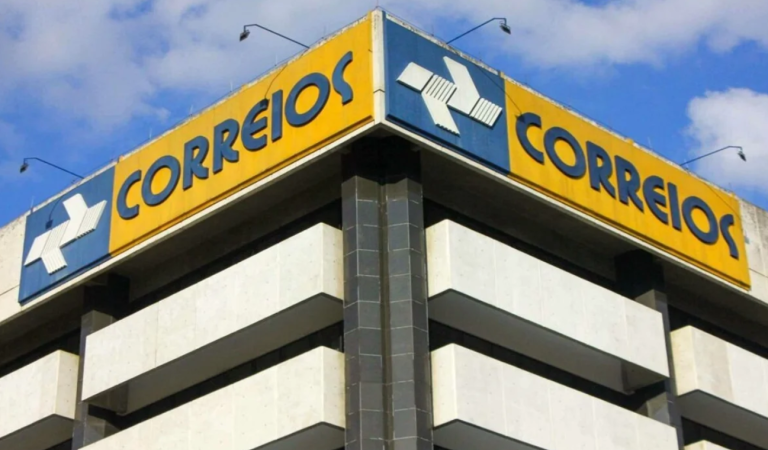 Após 15 dias, greve dos Correios chega ao fim e trabalhadores voltam às atividades