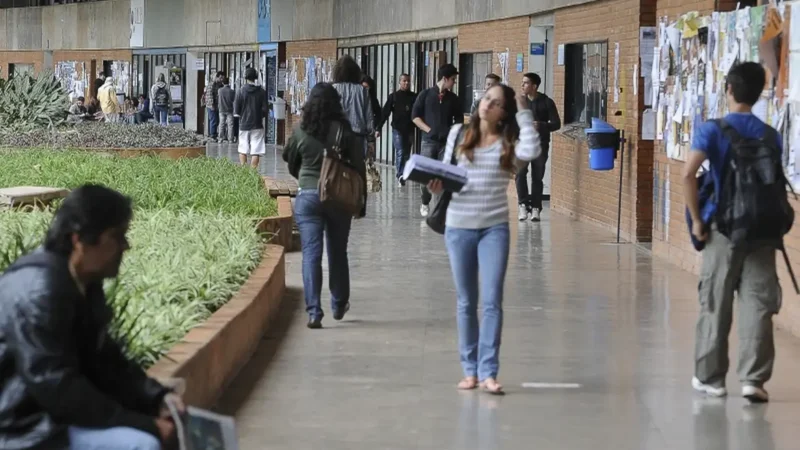 Fies abre nova chance para vagas remanescentes do segundo semestre de 2026